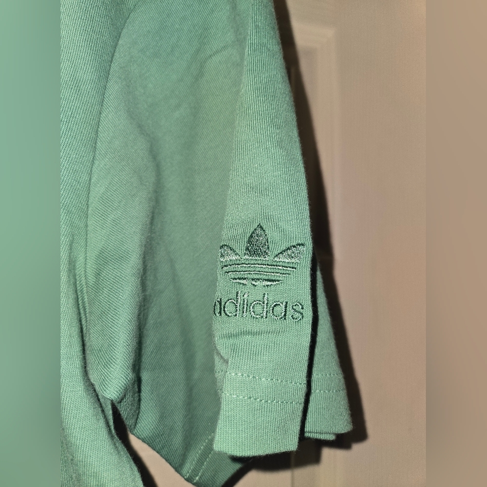 NWT Adidas Originals Sports Tee - Picture 5 of 8